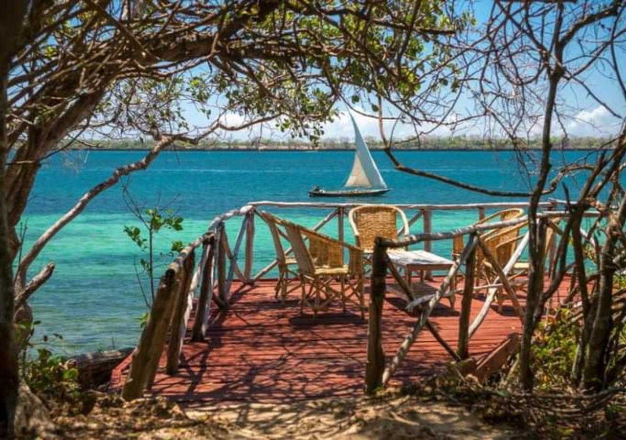 הוילה Shimoni Firefly Eco Retreat מראה חיצוני תמונה