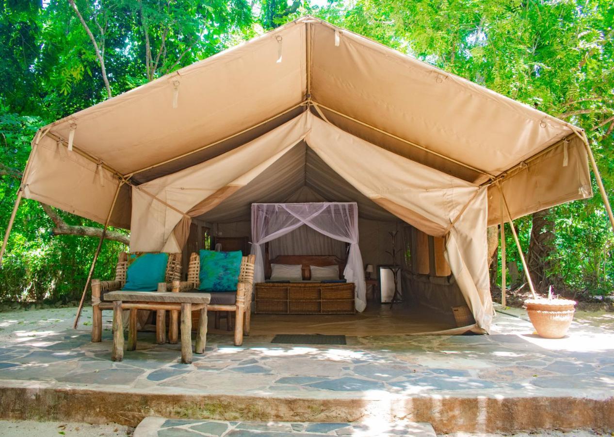 הוילה Shimoni Firefly Eco Retreat מראה חיצוני תמונה