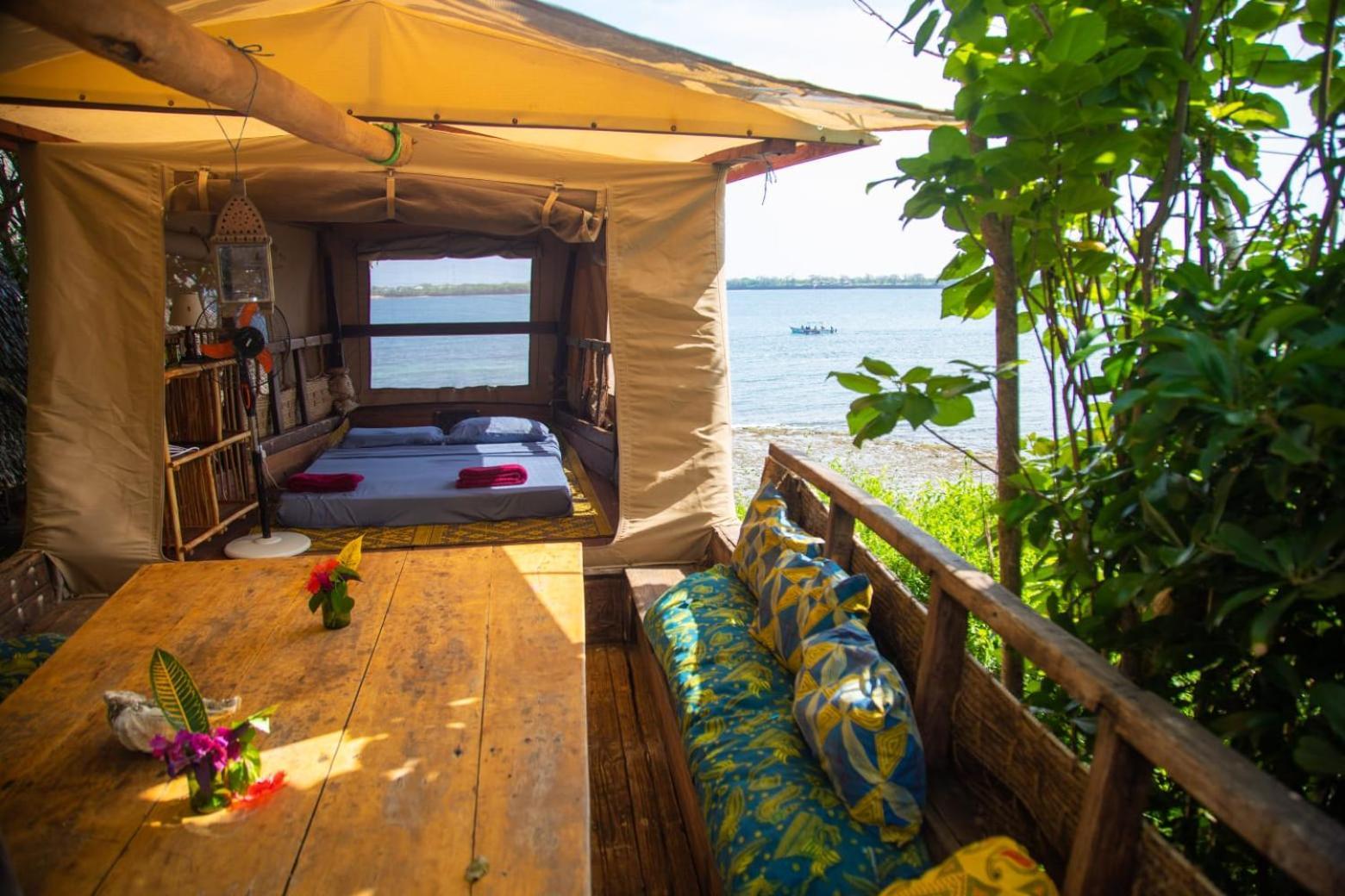 הוילה Shimoni Firefly Eco Retreat מראה חיצוני תמונה