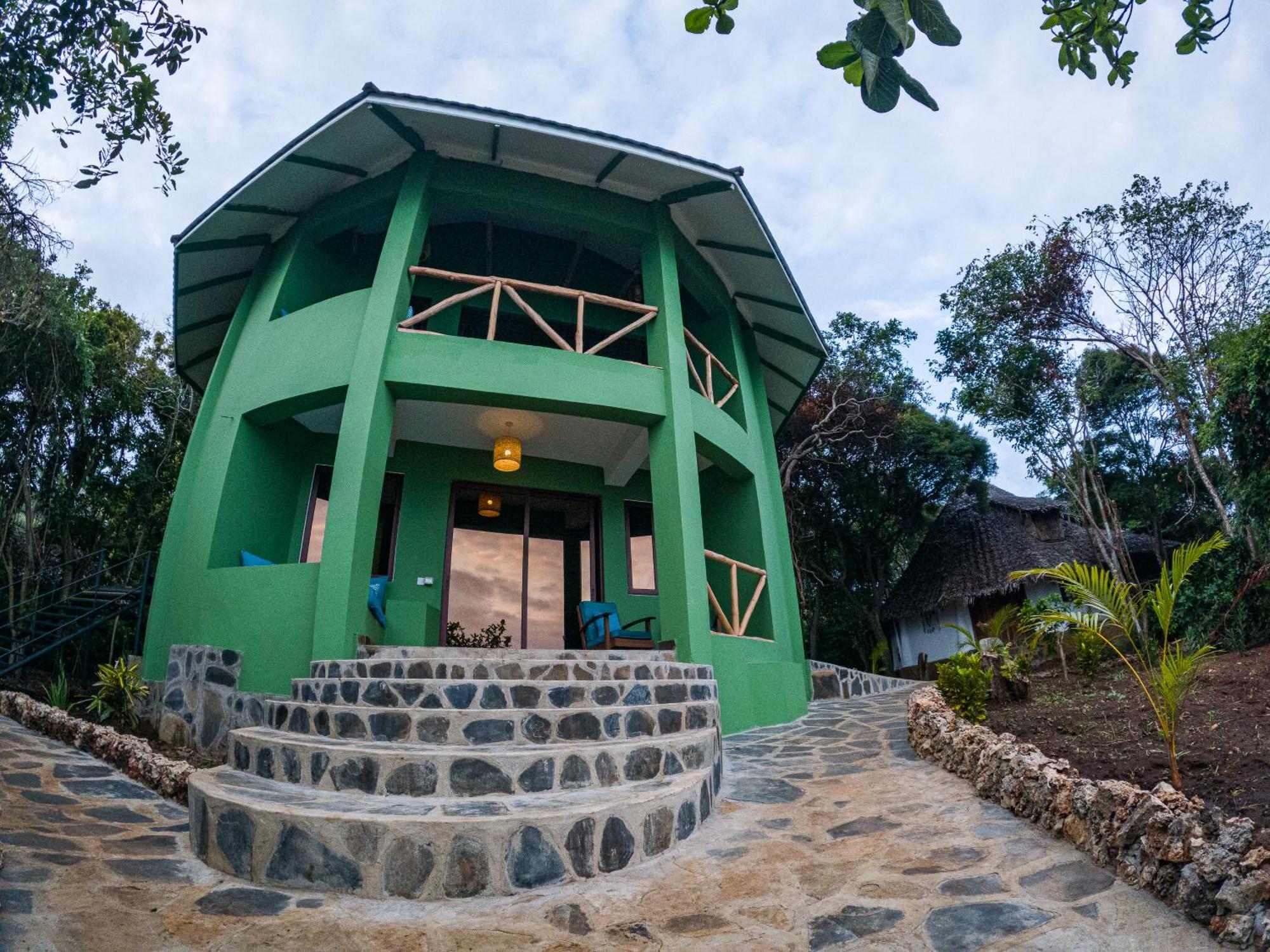 הוילה Shimoni Firefly Eco Retreat מראה חיצוני תמונה