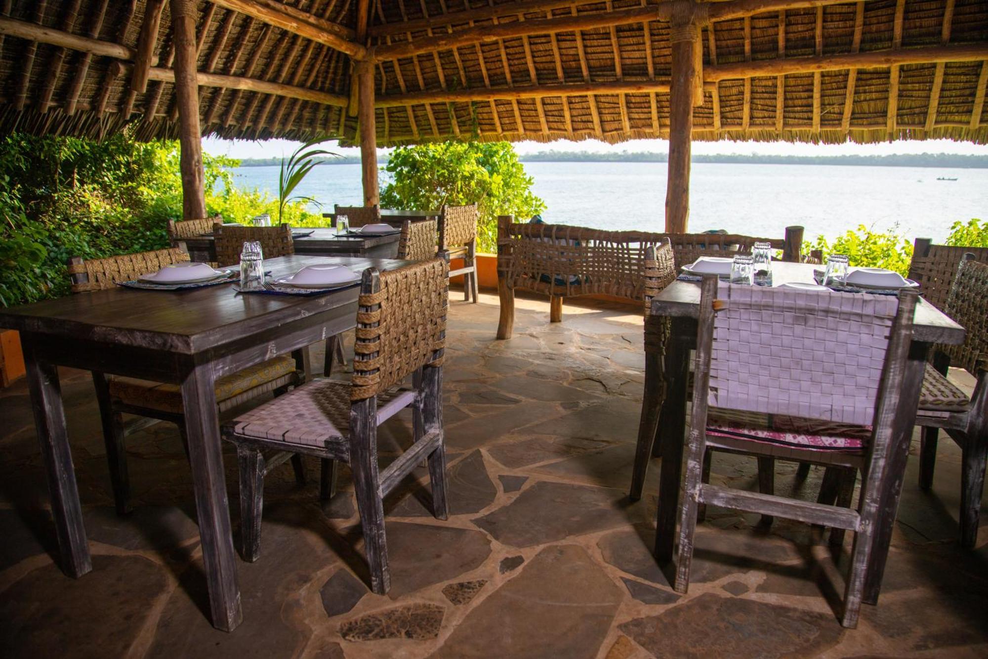 הוילה Shimoni Firefly Eco Retreat מראה חיצוני תמונה