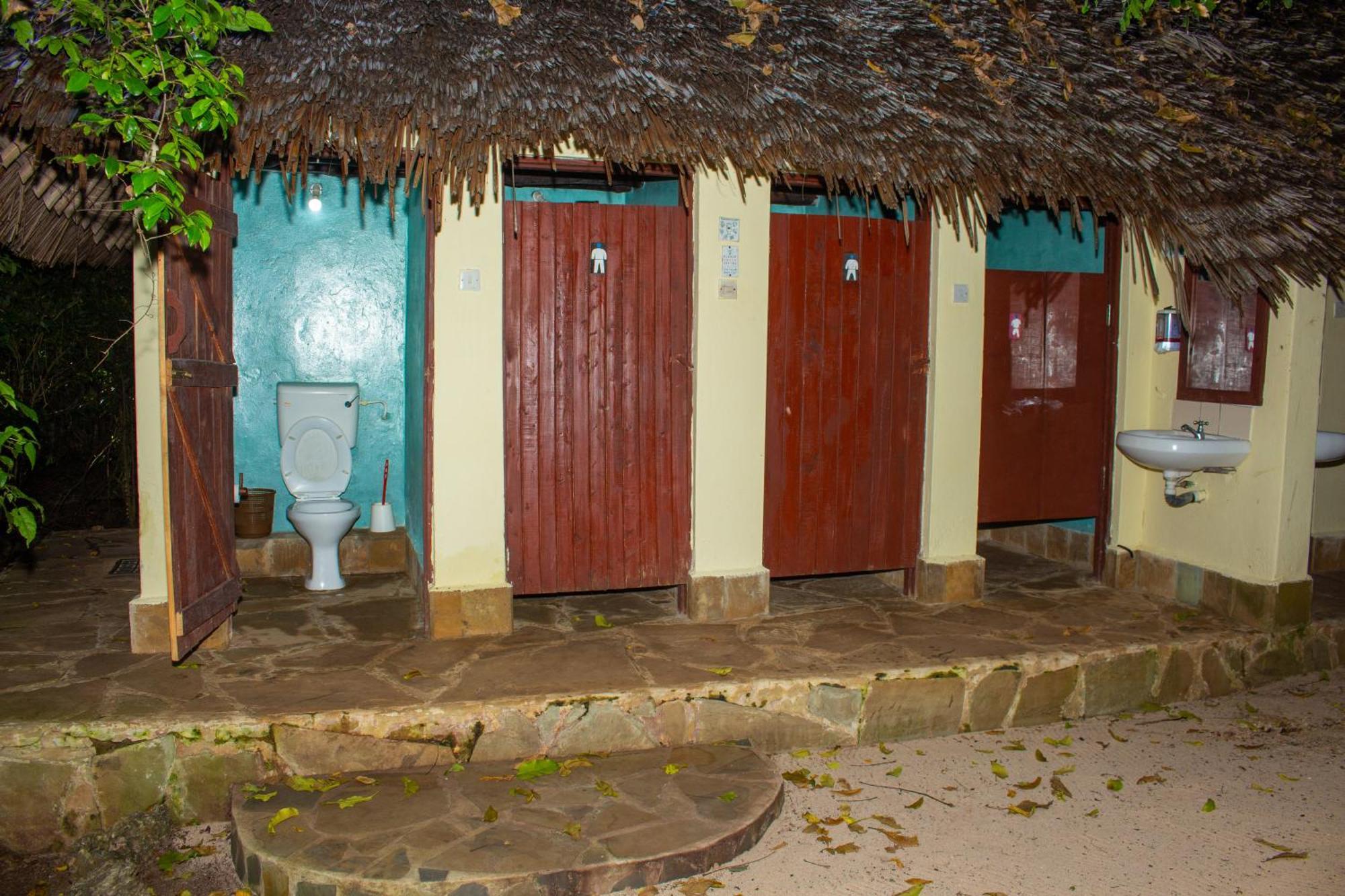 הוילה Shimoni Firefly Eco Retreat מראה חיצוני תמונה